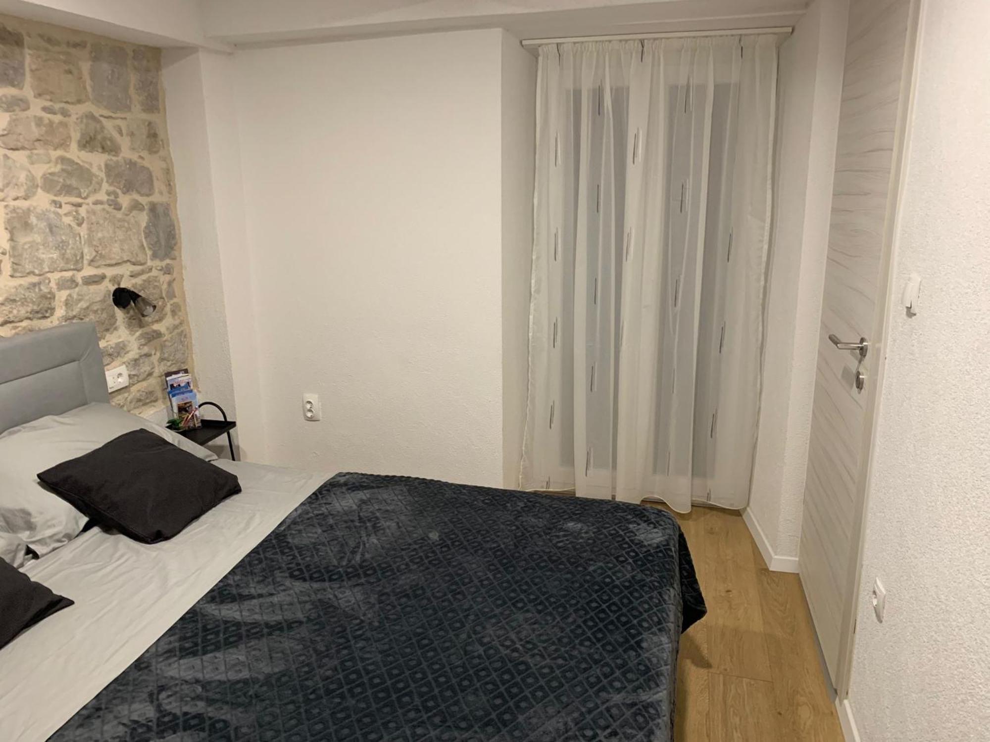 Apartman Blue Moon Split- Free Parking Bagian luar foto