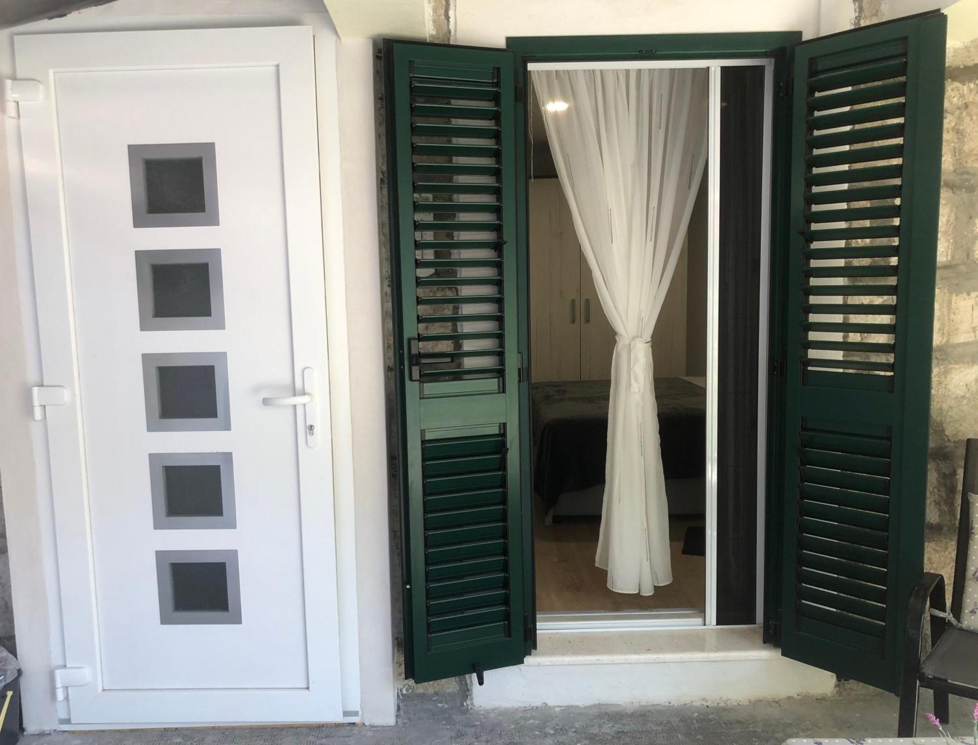 Apartman Blue Moon Split- Free Parking Bagian luar foto