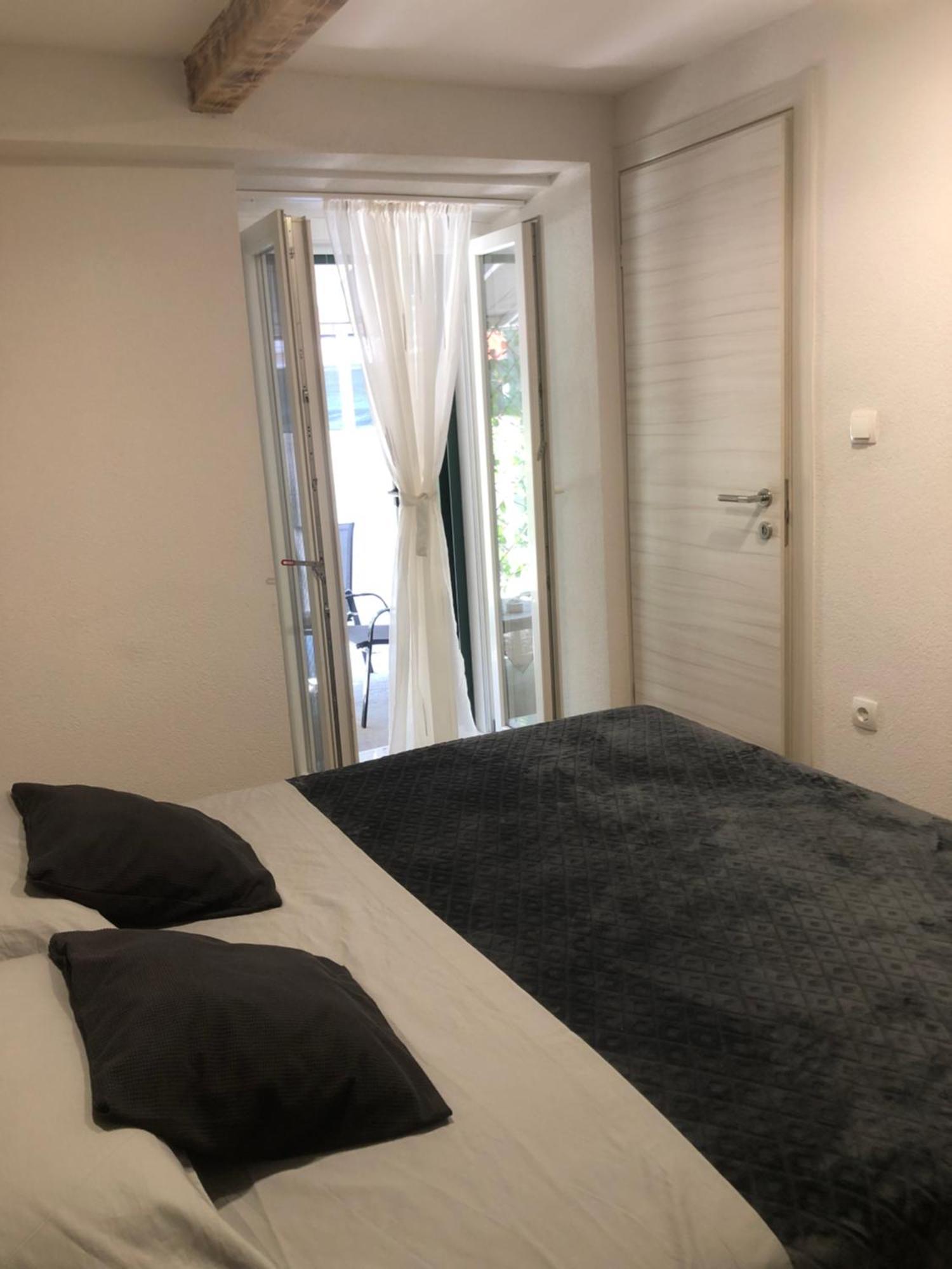 Apartman Blue Moon Split- Free Parking Bagian luar foto