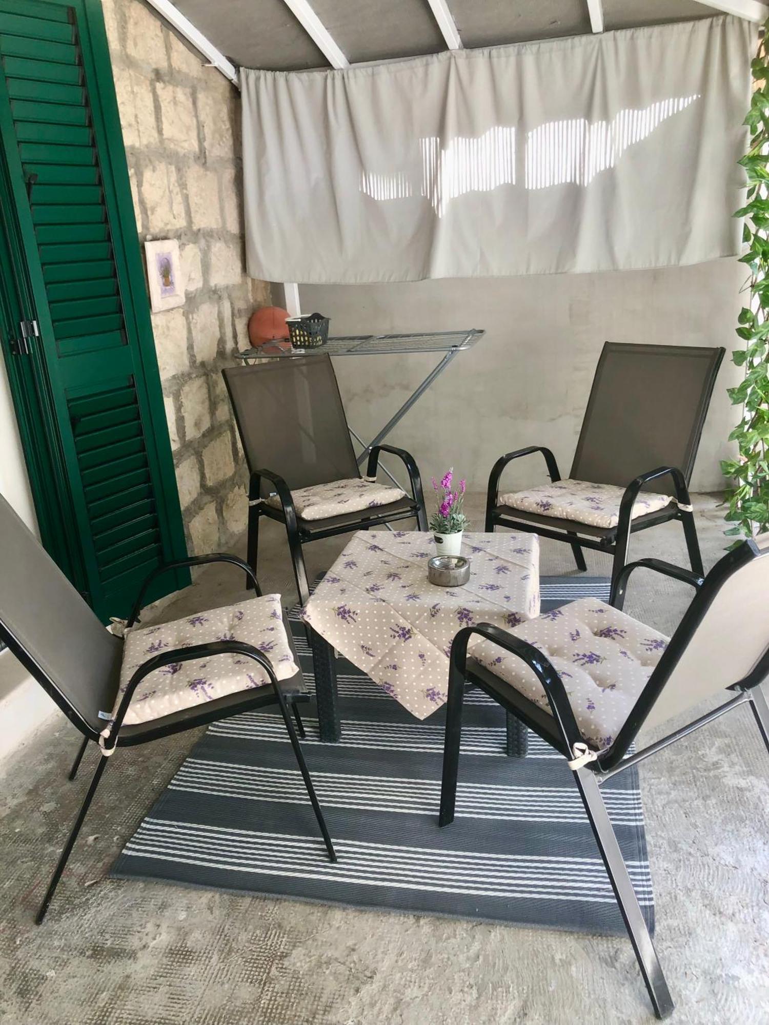Apartman Blue Moon Split- Free Parking Bagian luar foto
