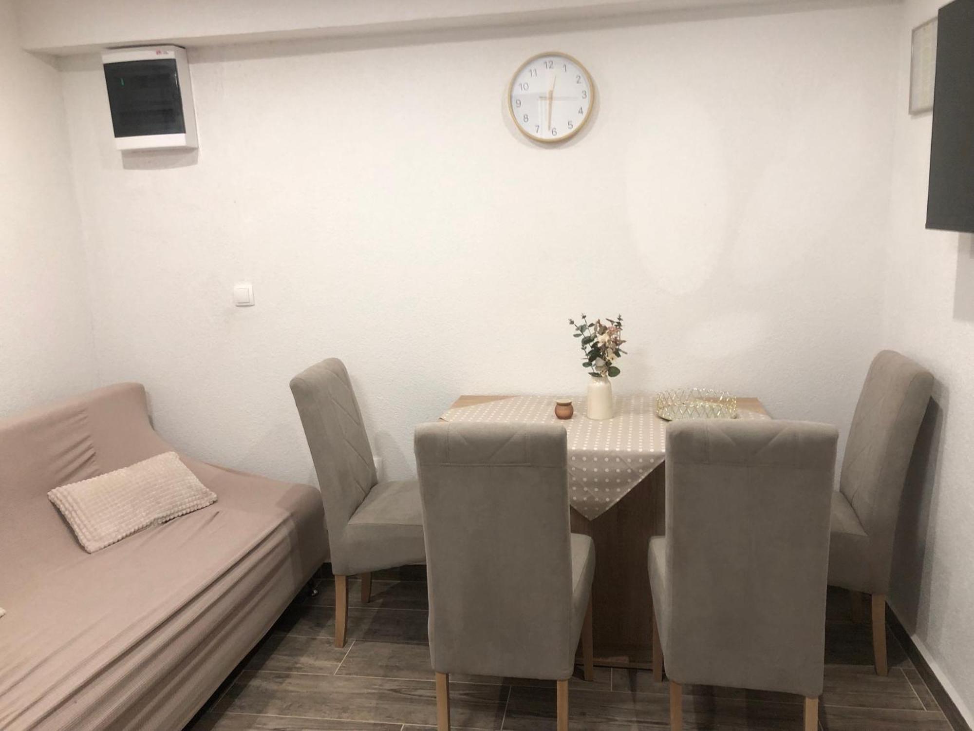 Apartman Blue Moon Split- Free Parking Bagian luar foto