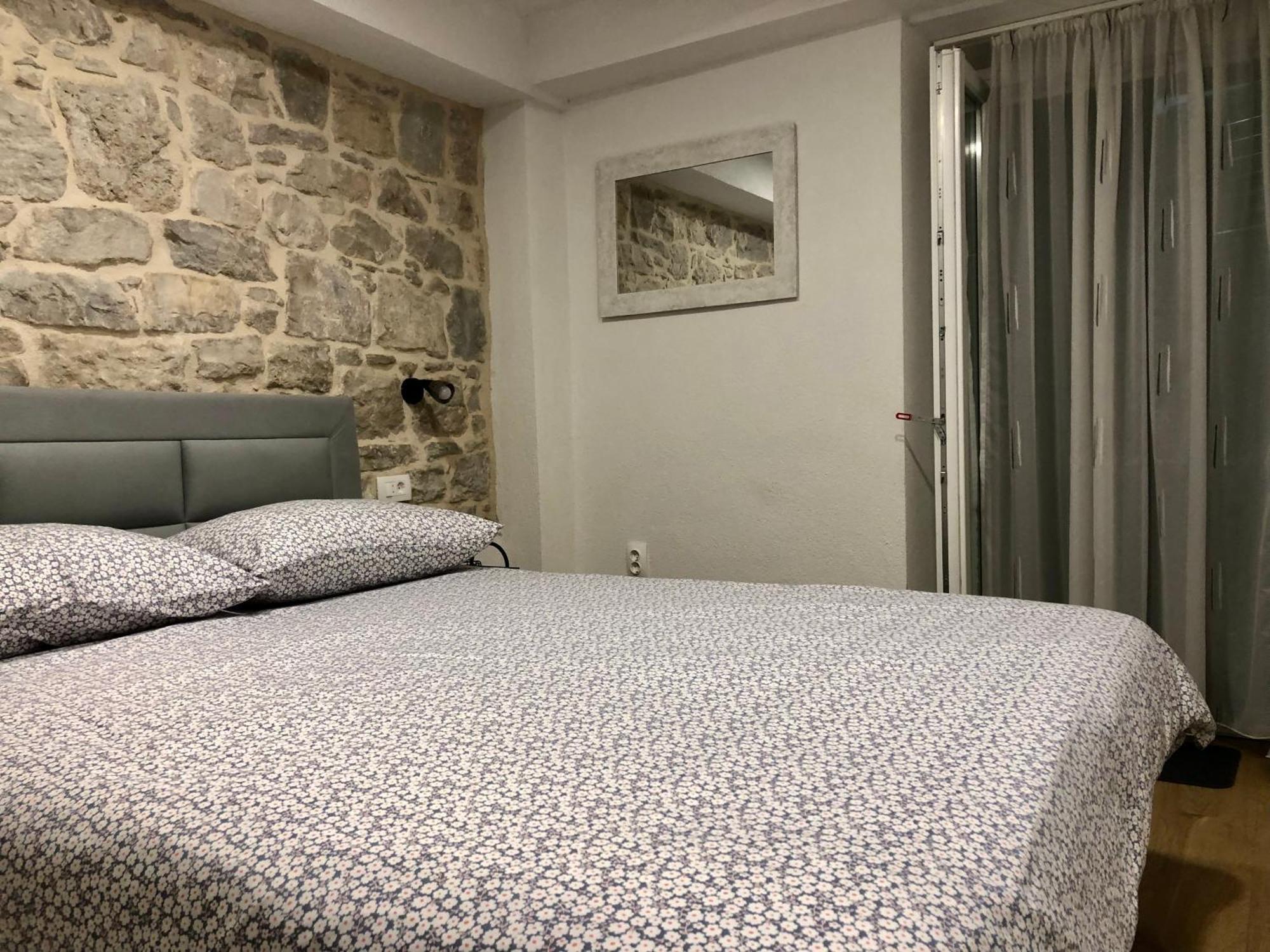 Apartman Blue Moon Split- Free Parking Bagian luar foto
